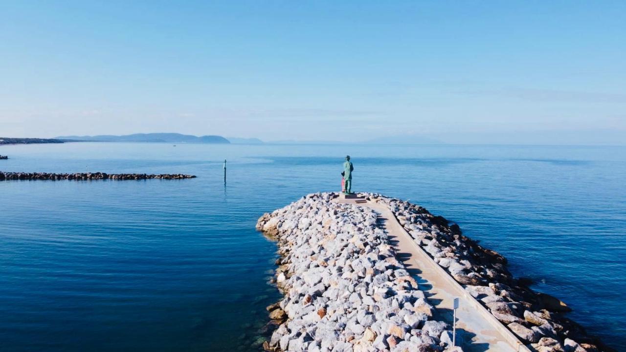 Civiconovantatre - New B&B San Vincenzo Luaran gambar